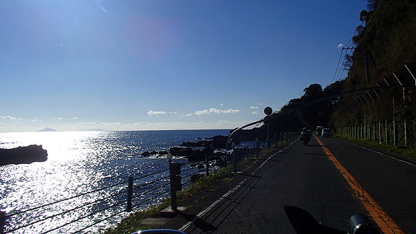 下田に向かって走る